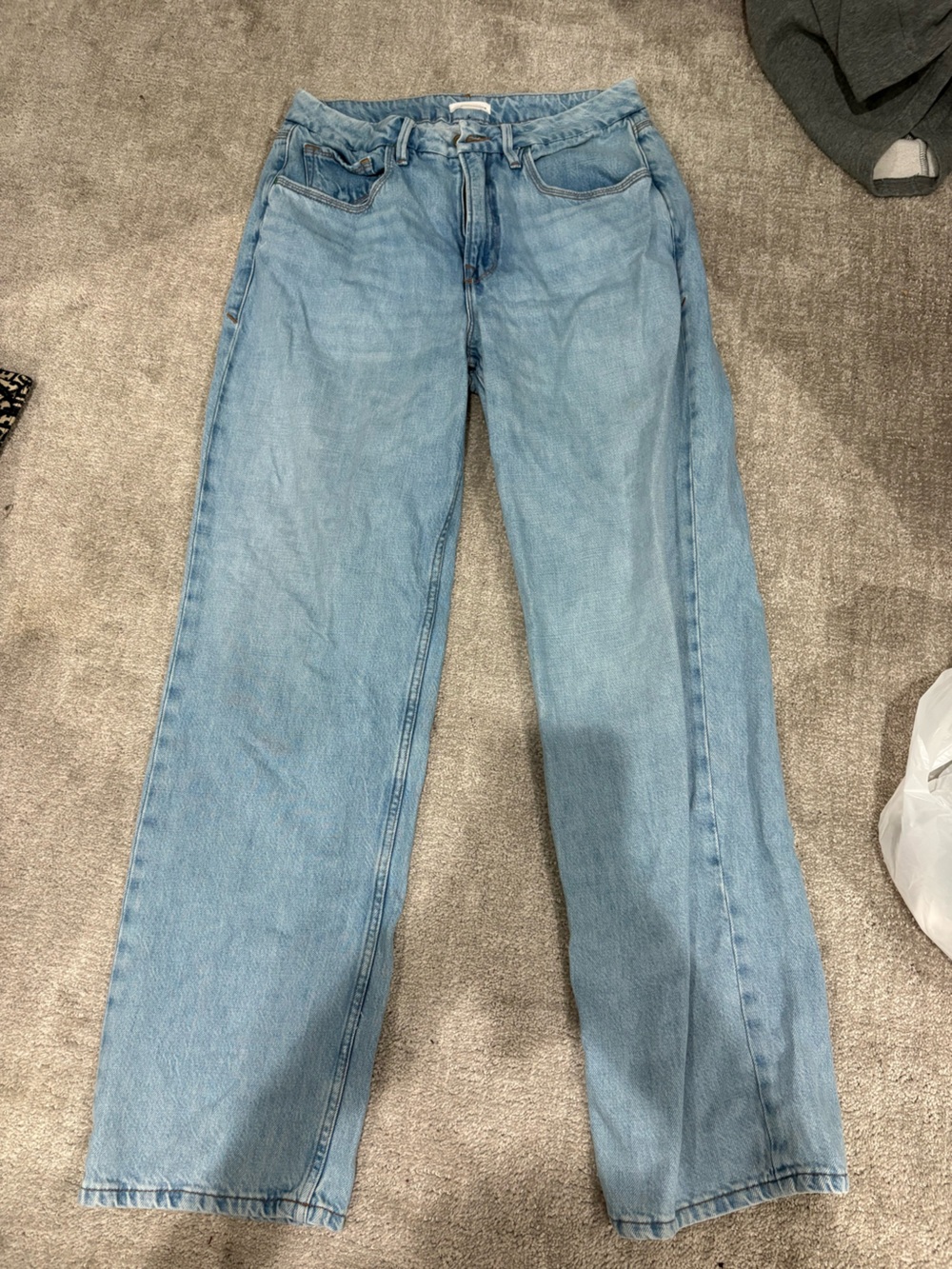 Good American Light Wash Straight Leg Jeans